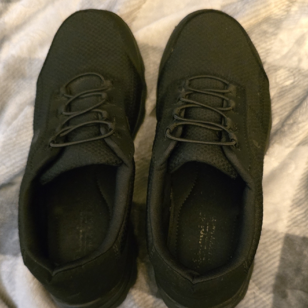 Womens Black Athletic Shoes